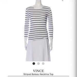 VINCE
Striped Bateau Neckline Top